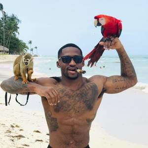 Meet your Posher, Damon